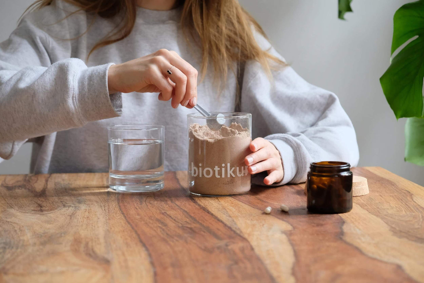 biotikur balance: all-in-one prebiotic + daily multibiotic